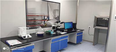 長(zhǎng)沙**汽車(chē)零部件有限公司十萬(wàn)級(jí)清潔度無(wú)塵檢測(cè)實(shí)驗(yàn)室建立